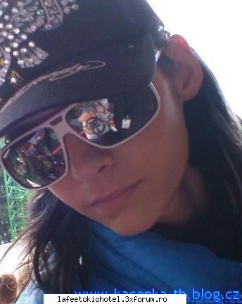 Intratzi sa cititzi ceva shocant...:( - Ala ...Bushiro e un mare prost si un mare - Bill Kaulitz
