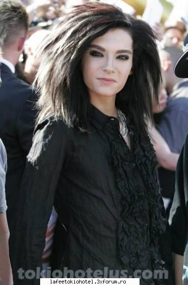 Stilul - Pai...imi place knd ara parul asa Zici ca e o - Bill Kaulitz